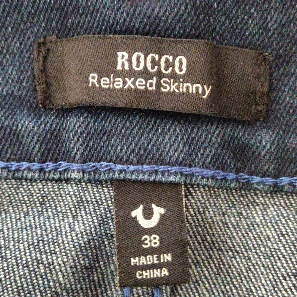 7148 True Religion men's Rocco Relaxed Skinny jeans 38 NWT